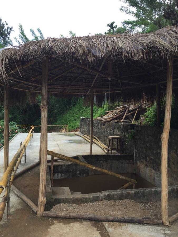 The Tree House Hotel Ginigathena Esterno foto